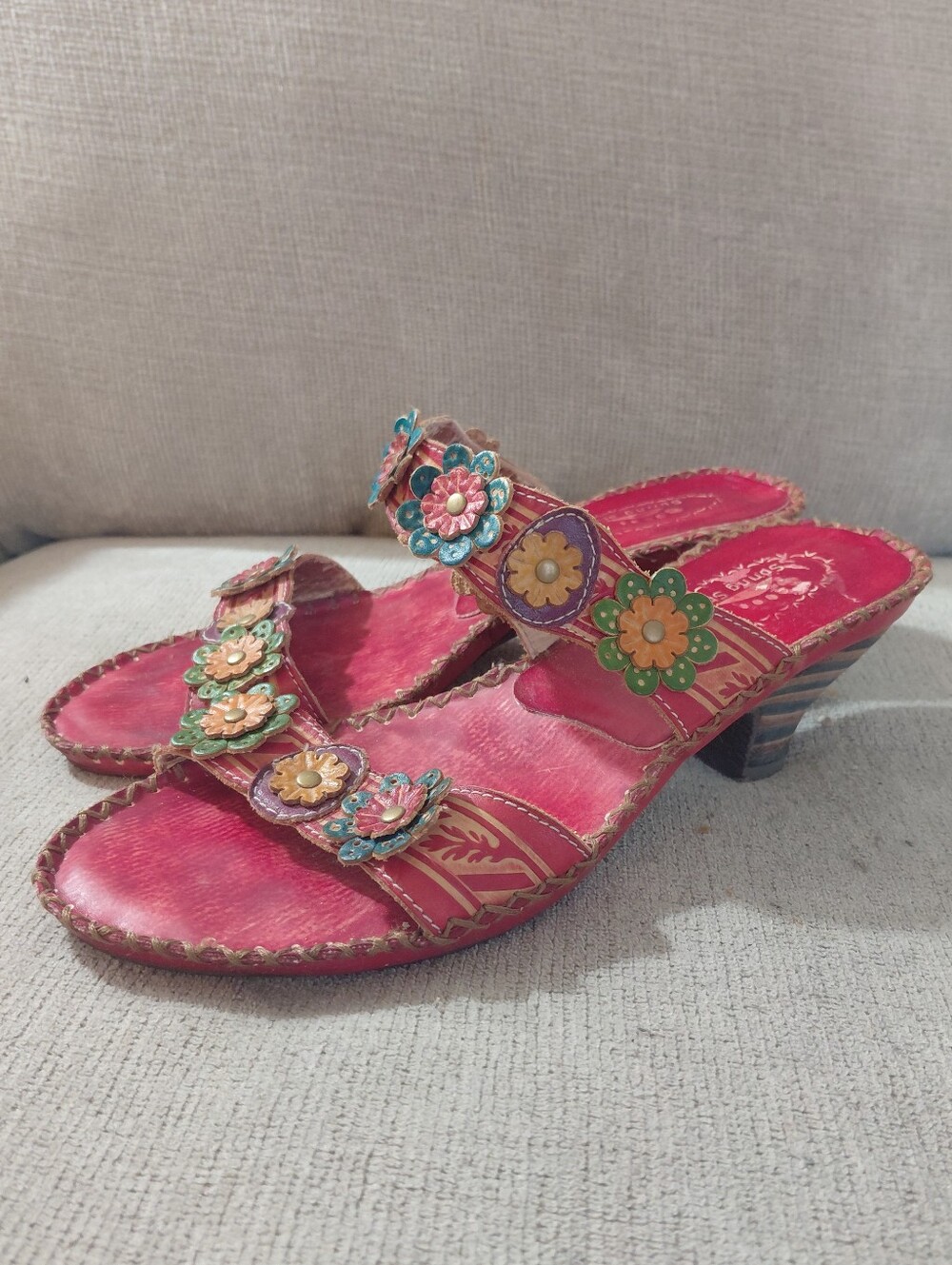 Spring Step Red Floral Leather Slide Kitten Heel Sandals Size 9 - Picture 12 of 12